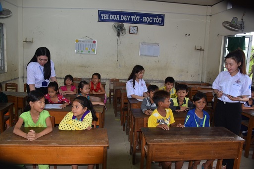 Khai giang lop he 2018 Vinh Quang 1