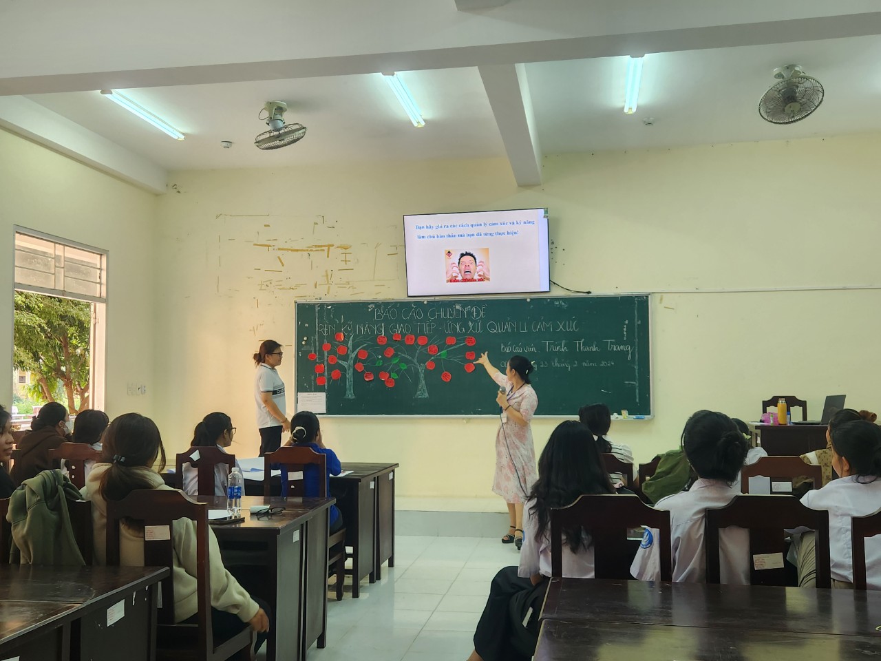 z5245405487303 6459172f0e4bd5ae74b455eb0aa7cd60